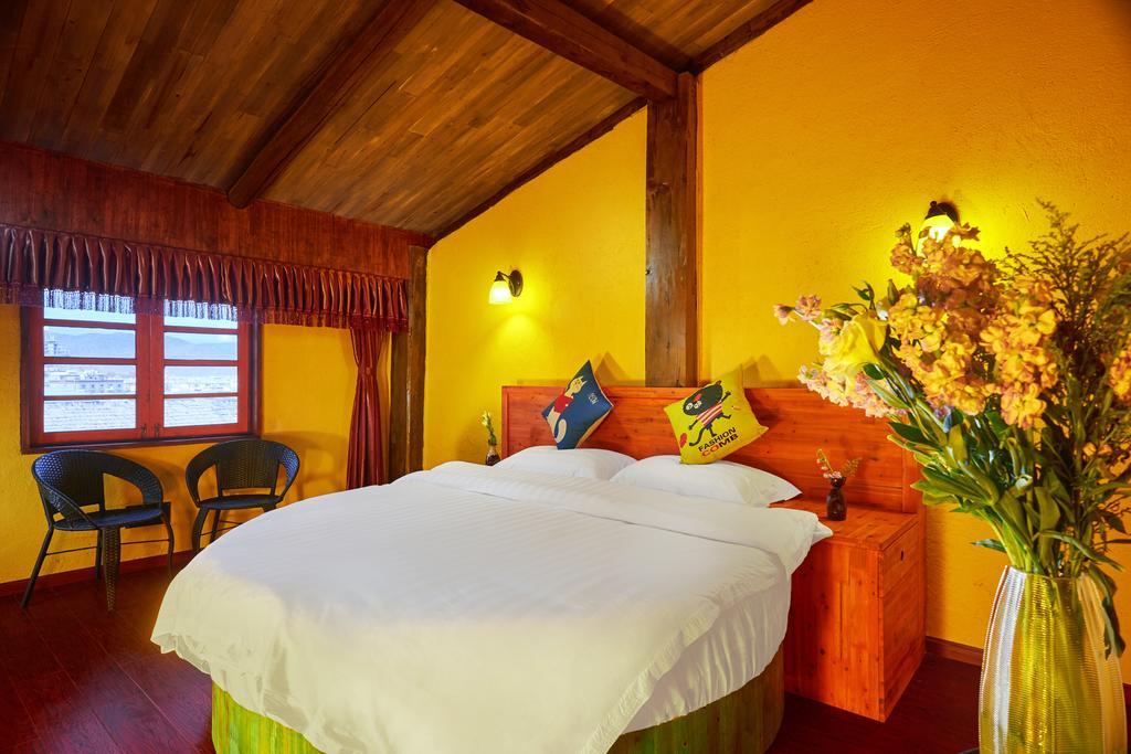 Jiumi Snow Mountain Original Art Hotel Shangri-La Exterior foto