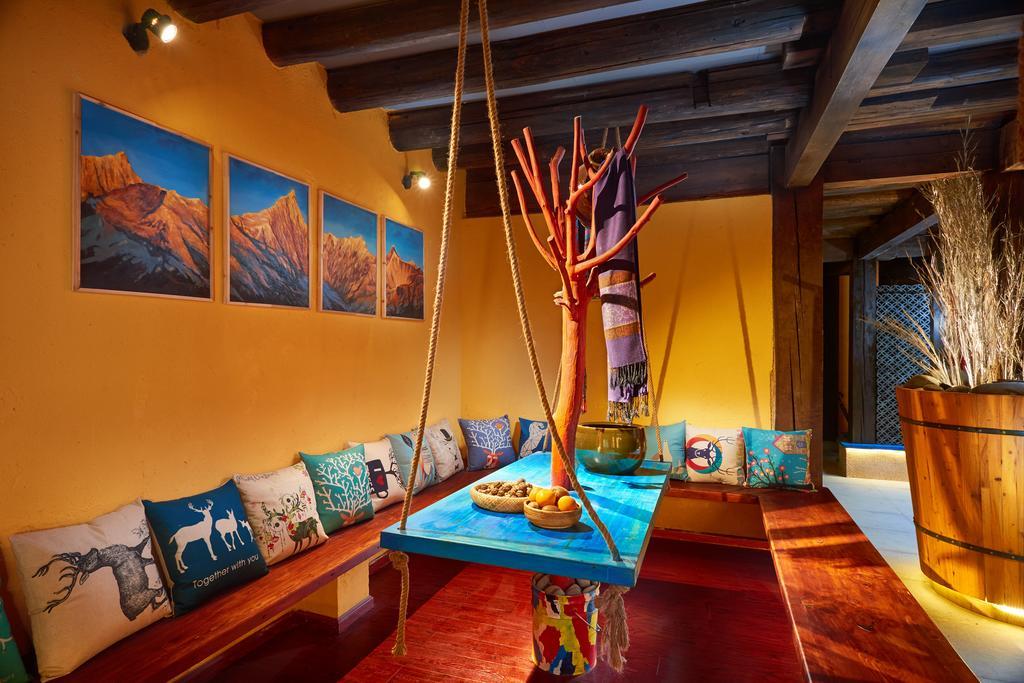 Jiumi Snow Mountain Original Art Hotel Shangri-La Exterior foto